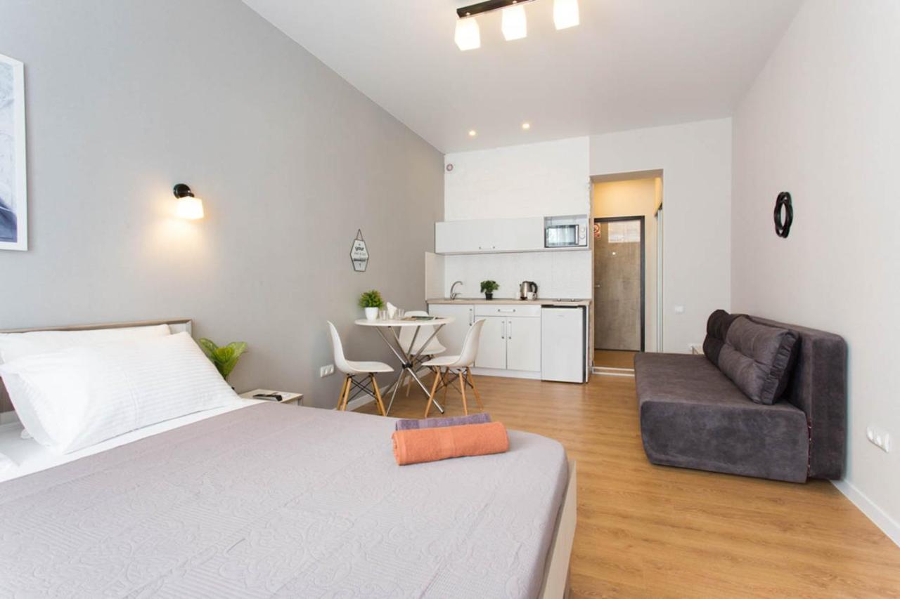 Modern Studio Beside Metro Yaroslava Mudroho, Universytet - Chernyshevska Str 95-7 Kharkiv Bagian luar foto