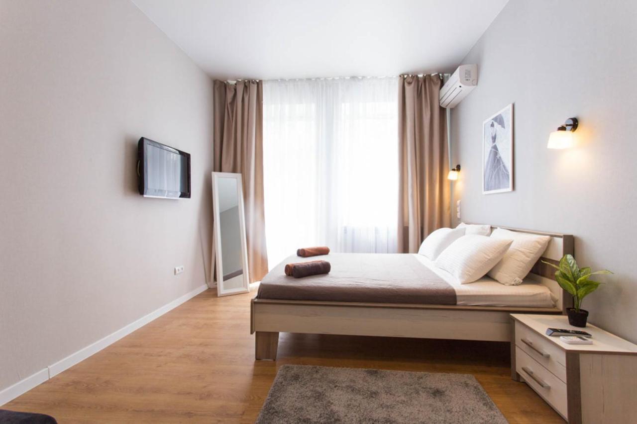 Modern Studio Beside Metro Yaroslava Mudroho, Universytet - Chernyshevska Str 95-7 Kharkiv Bagian luar foto