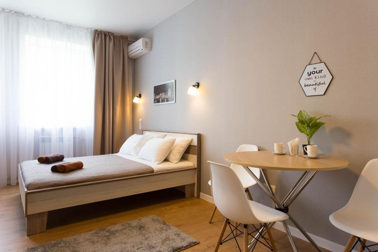 Modern Studio Beside Metro Yaroslava Mudroho, Universytet - Chernyshevska Str 95-7 Kharkiv Bagian luar foto