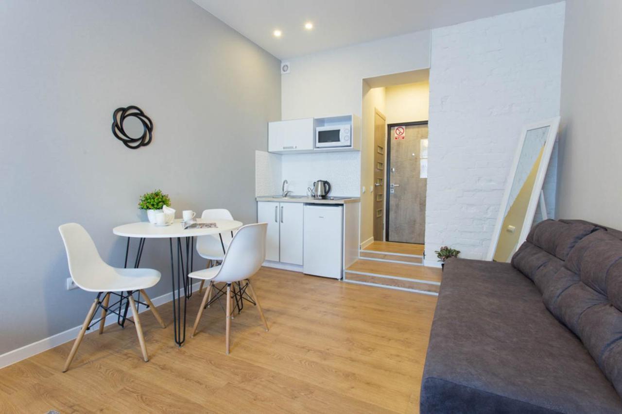 Modern Studio Beside Metro Yaroslava Mudroho, Universytet - Chernyshevska Str 95-7 Kharkiv Bagian luar foto
