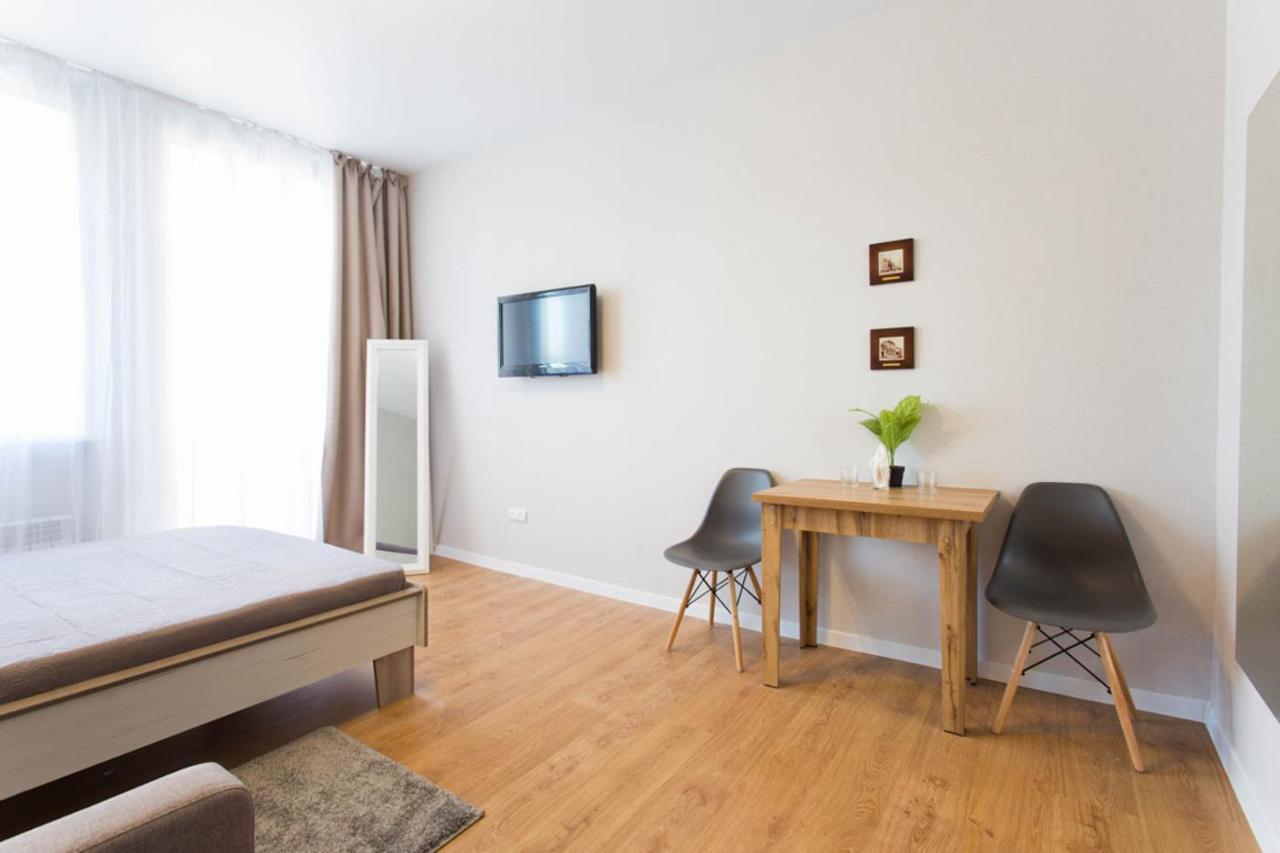 Modern Studio Beside Metro Yaroslava Mudroho, Universytet - Chernyshevska Str 95-7 Kharkiv Bagian luar foto