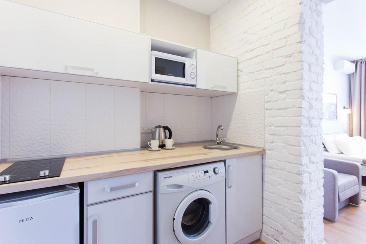 Modern Studio Beside Metro Yaroslava Mudroho, Universytet - Chernyshevska Str 95-7 Kharkiv Bagian luar foto