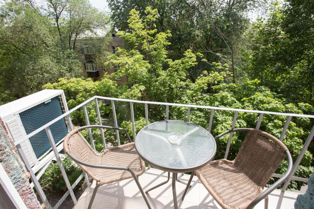 Modern Studio Beside Metro Yaroslava Mudroho, Universytet - Chernyshevska Str 95-7 Kharkiv Bagian luar foto