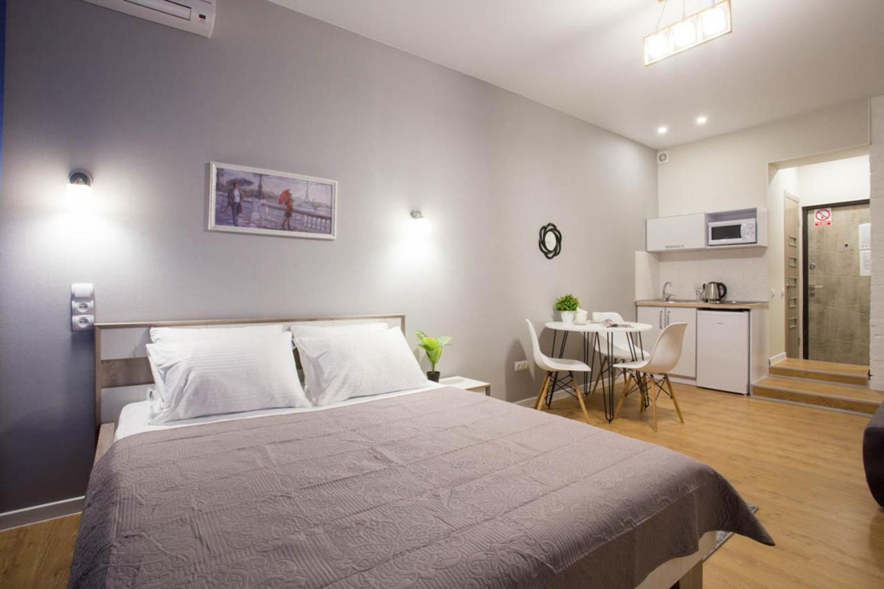 Modern Studio Beside Metro Yaroslava Mudroho, Universytet - Chernyshevska Str 95-7 Kharkiv Bagian luar foto