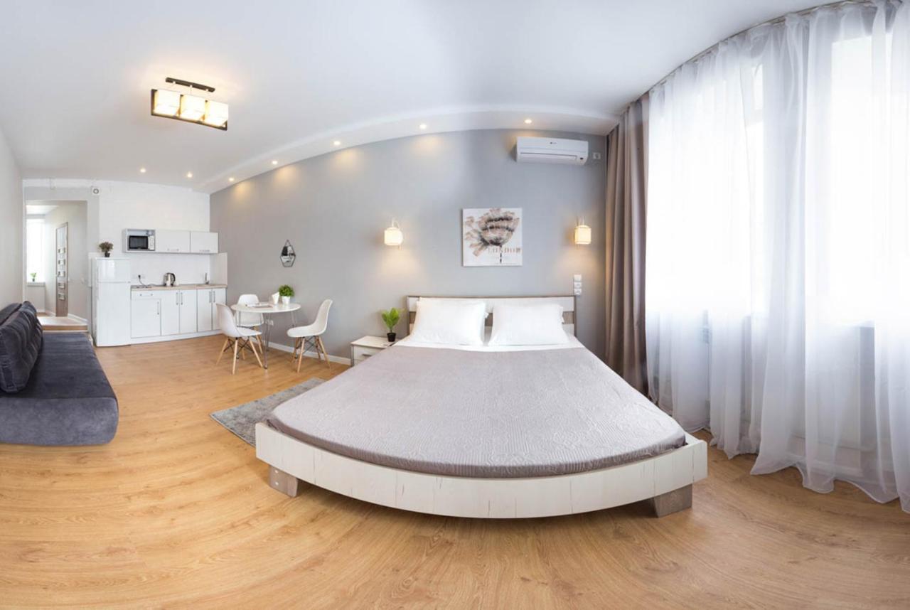 Modern Studio Beside Metro Yaroslava Mudroho, Universytet - Chernyshevska Str 95-7 Kharkiv Bagian luar foto