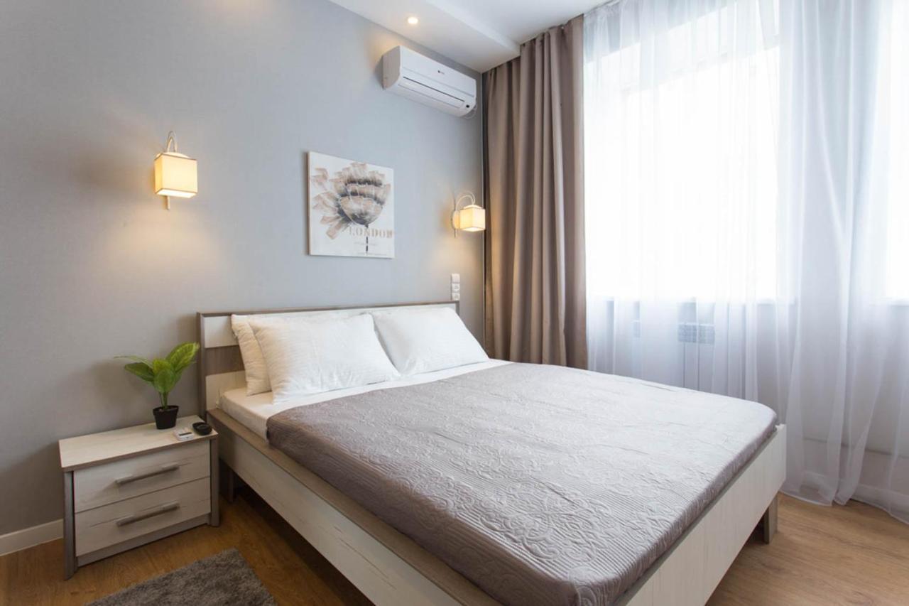 Modern Studio Beside Metro Yaroslava Mudroho, Universytet - Chernyshevska Str 95-7 Kharkiv Bagian luar foto