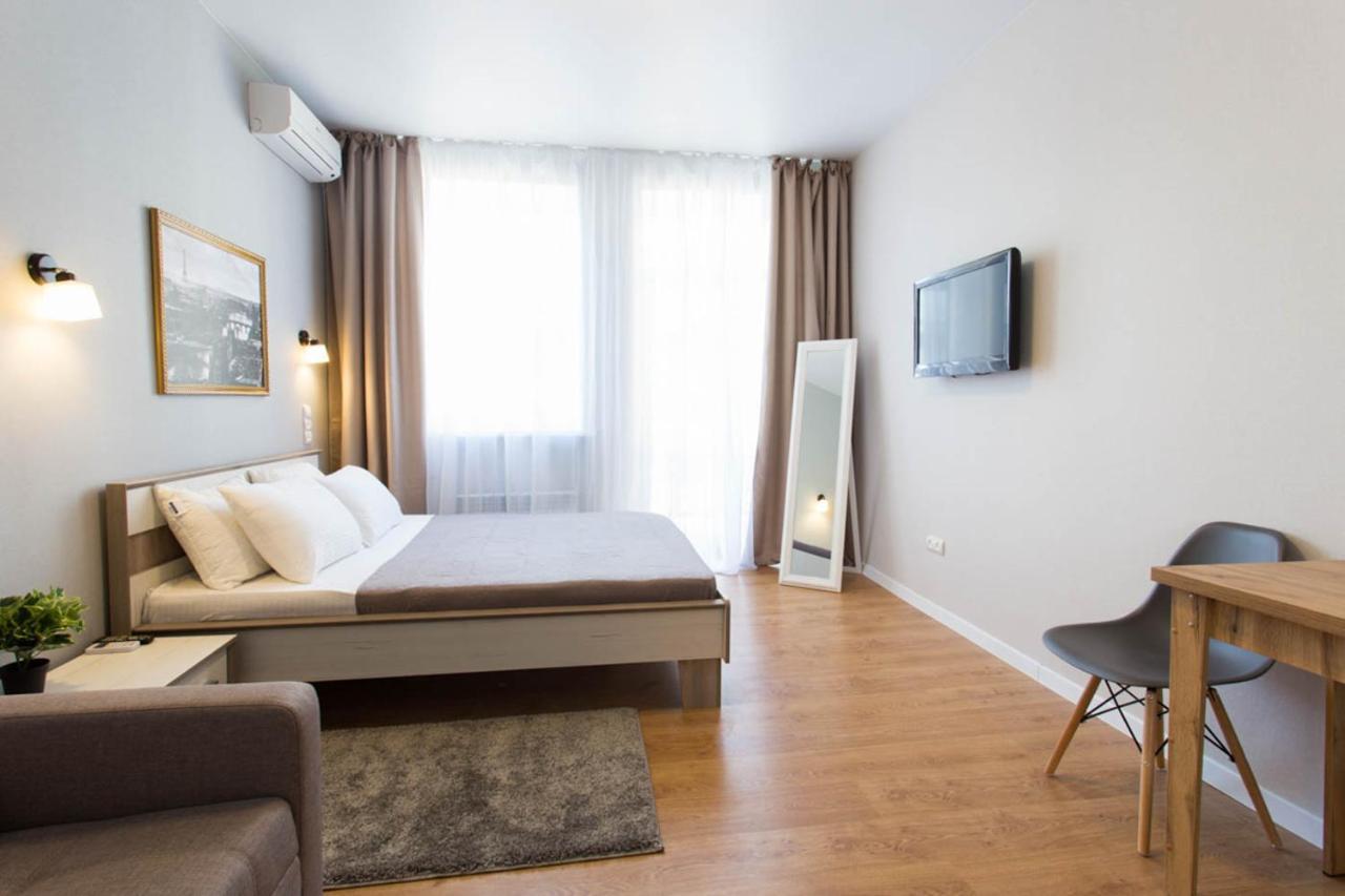 Modern Studio Beside Metro Yaroslava Mudroho, Universytet - Chernyshevska Str 95-7 Kharkiv Bagian luar foto