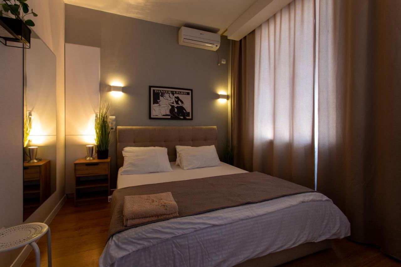 Modern Studio Beside Metro Yaroslava Mudroho, Universytet - Chernyshevska Str 95-7 Kharkiv Bagian luar foto