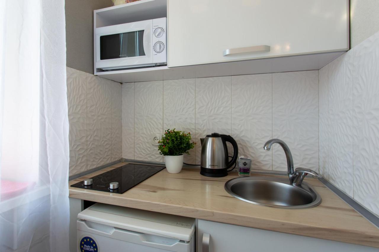 Modern Studio Beside Metro Yaroslava Mudroho, Universytet - Chernyshevska Str 95-7 Kharkiv Bagian luar foto