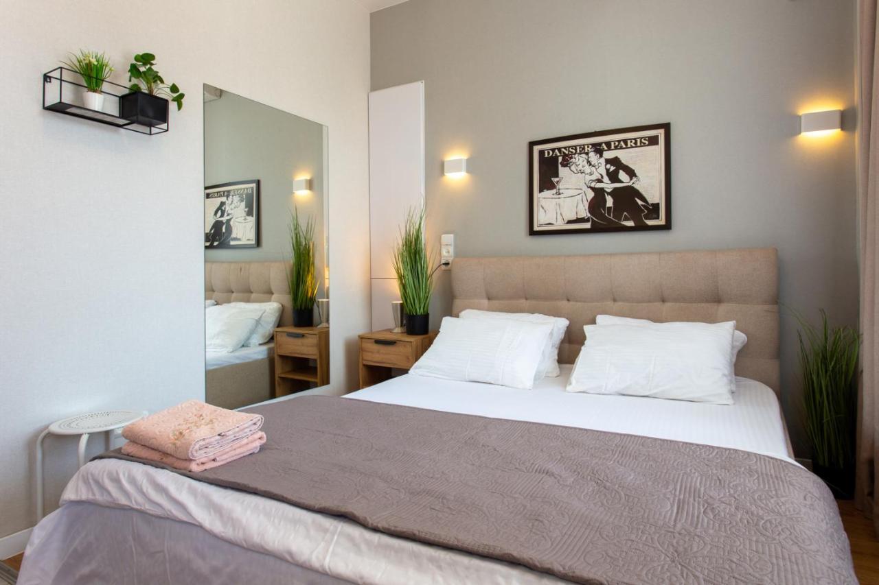 Modern Studio Beside Metro Yaroslava Mudroho, Universytet - Chernyshevska Str 95-7 Kharkiv Bagian luar foto