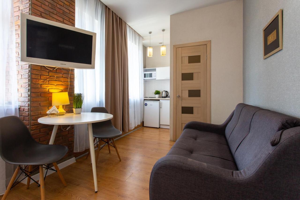 Modern Studio Beside Metro Yaroslava Mudroho, Universytet - Chernyshevska Str 95-7 Kharkiv Bagian luar foto